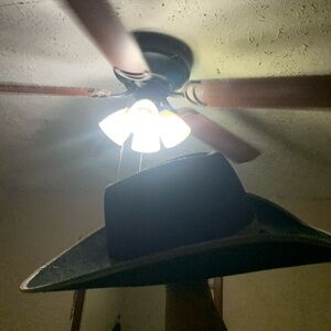 Men’s wrangler felt cowboy hat